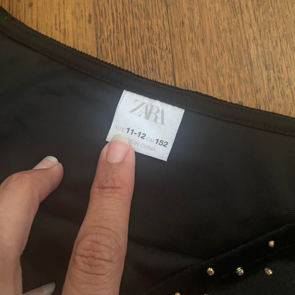 Zara girls sequin asymmetrical long sleeve top - Picture 2 of 4